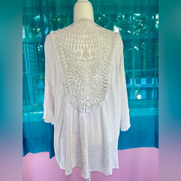 torrid Sweaters - Torrid White Cream Crochet Back Open Drape Front Cardigan Size 3X Boho Romantic